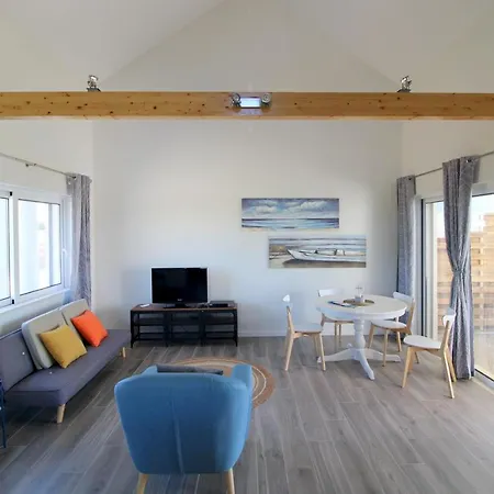 ヴィラ Semi-detached With Pool In Rural Setting エストーイ