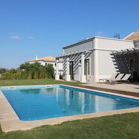 Semi-detached With Pool In Rural Setting