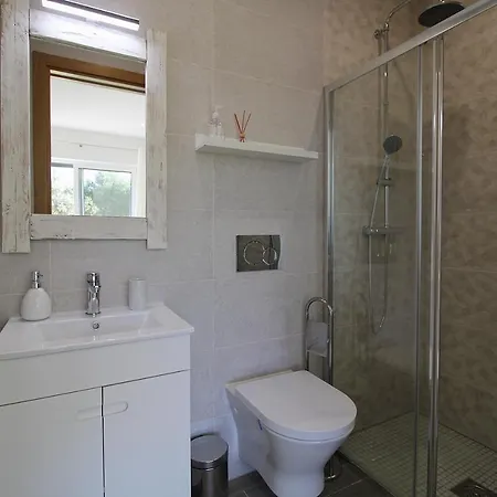 Semi-detached With Pool In Rural Setting Vila Estoi